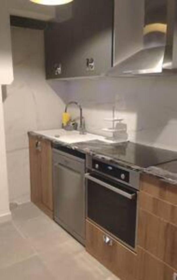 Taocasa Metal Appartement Olot Buitenkant foto