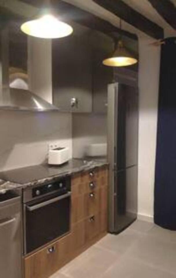 Taocasa Metal Appartement Olot Buitenkant foto