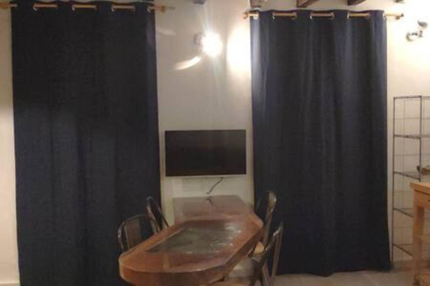 Taocasa Metal Appartement Olot Buitenkant foto